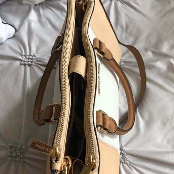 Michael Kors - Picture 5 of 8